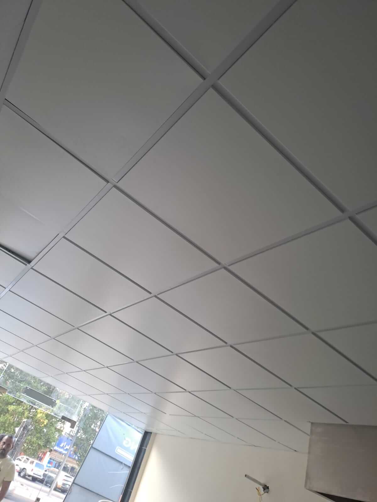سقف مستعار المنيوم مربعات - مشروع سكني